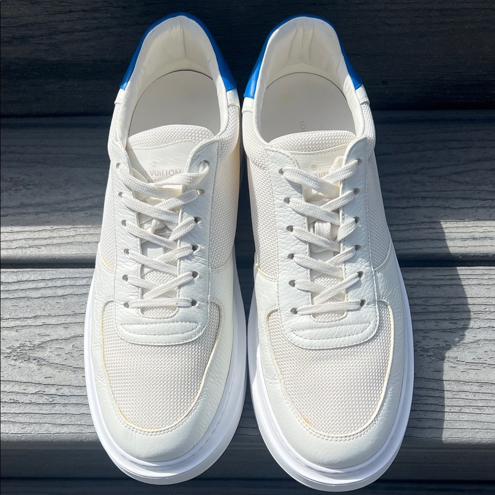 Louis Vuitton Beverly Hills Sneaker in white and blue. Men’s Sz 9